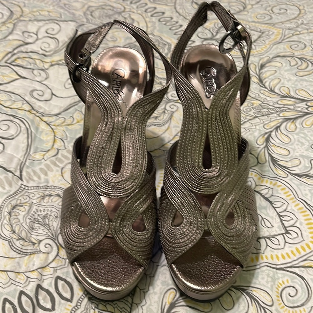 Carlos Santana size 8.5